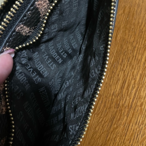 Steve Madden Animal Print Wristlet - Picture 4 of 5